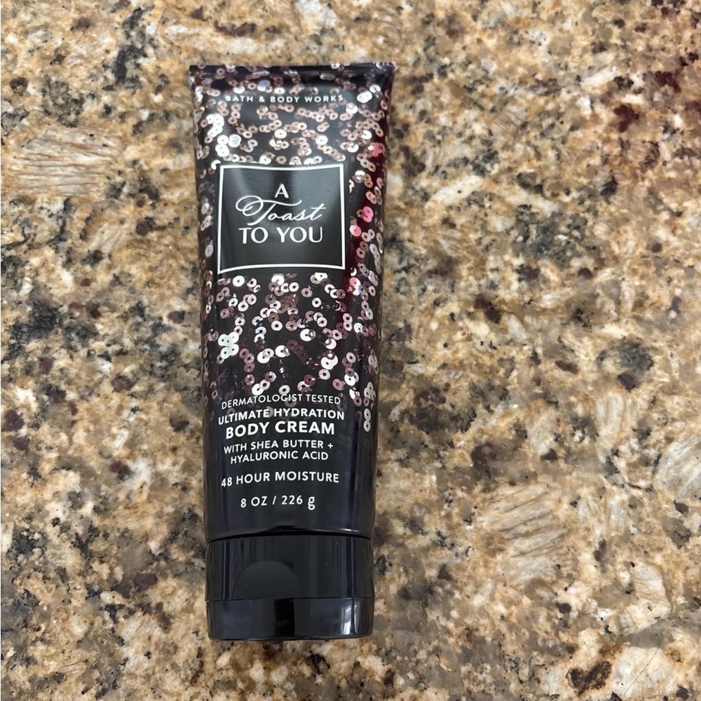 Bath & Body Works A Toast to you Hydration Body Cream